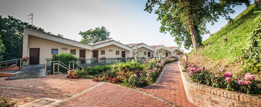 Hotel Stari Podrum Илок Экстерьер фото